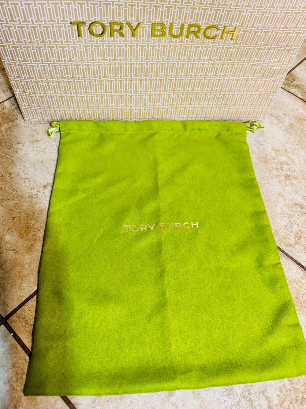 Tory Burch Olive Green Drawstring Storage Bag. NEW